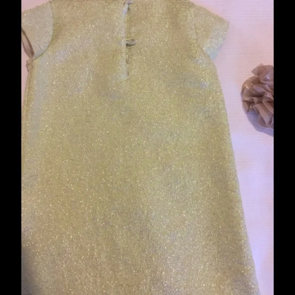 ✨Baby gap toddler 3t gold dress✨